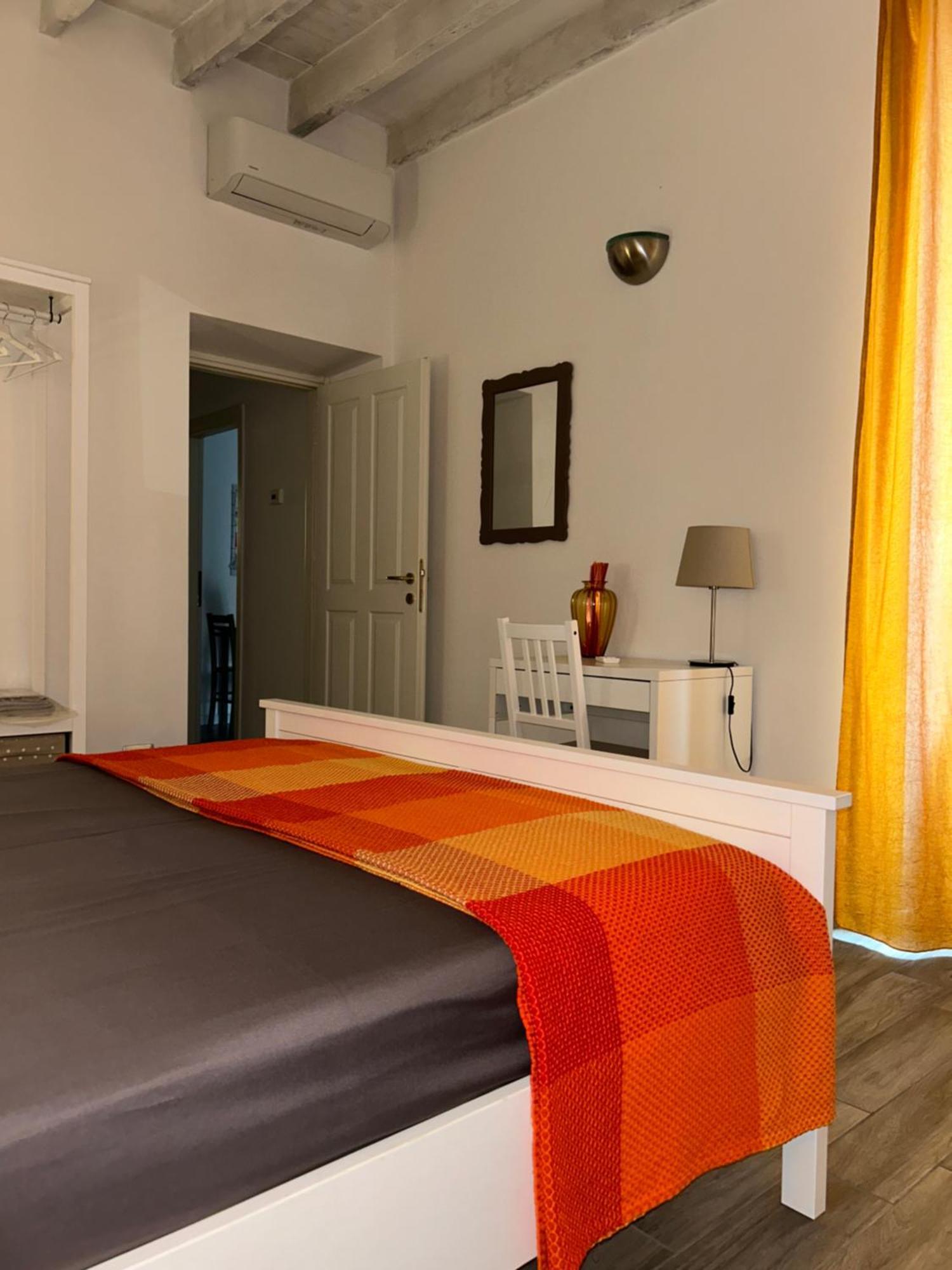 Am'S Apartment Специя Экстерьер фото