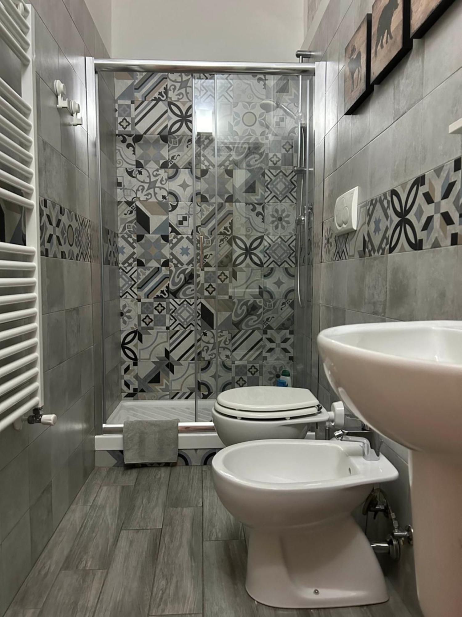 Am'S Apartment Специя Экстерьер фото